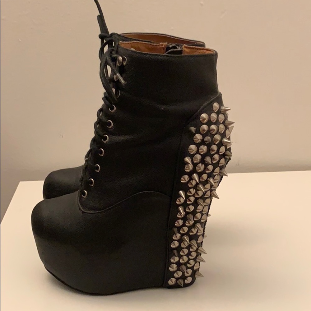 Platforms - Picture 2 of 4
